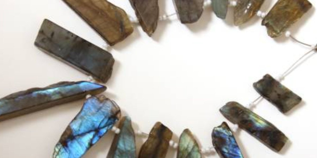 Why Labradorite Stone Is Known as the Stone of Magic