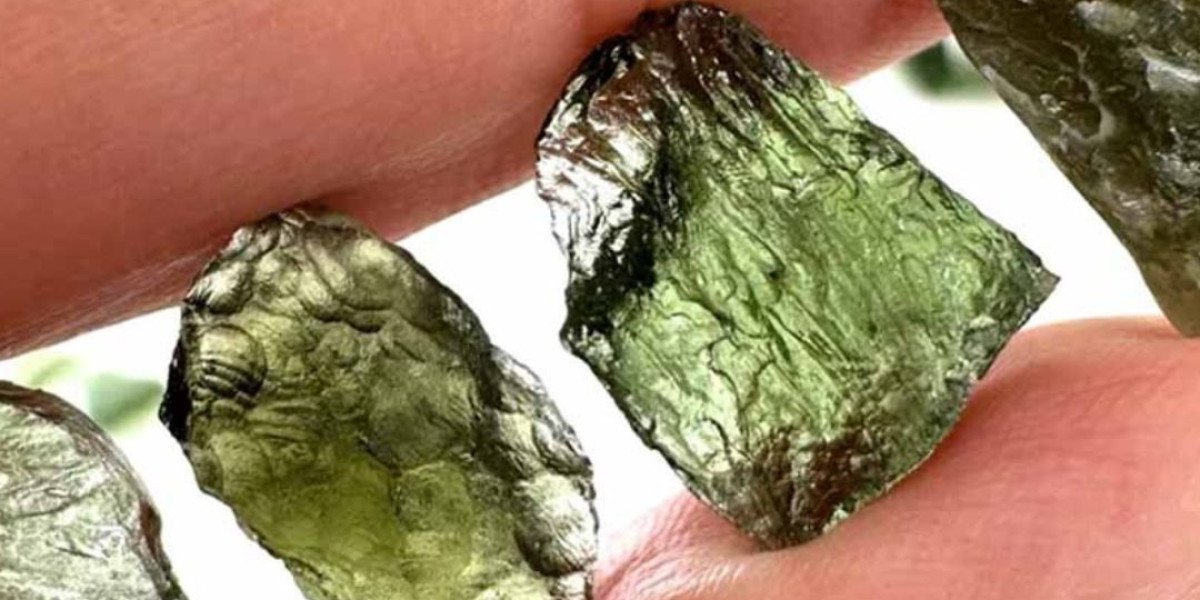 The Power of Moldavite: Meaning, Benefits & How to Use It