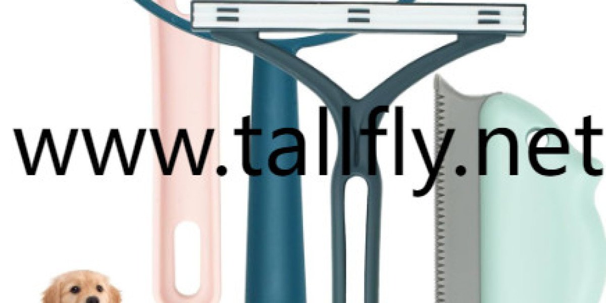 Elevate Grooming Rituals Using Pet Knot Untying Comb Innovations