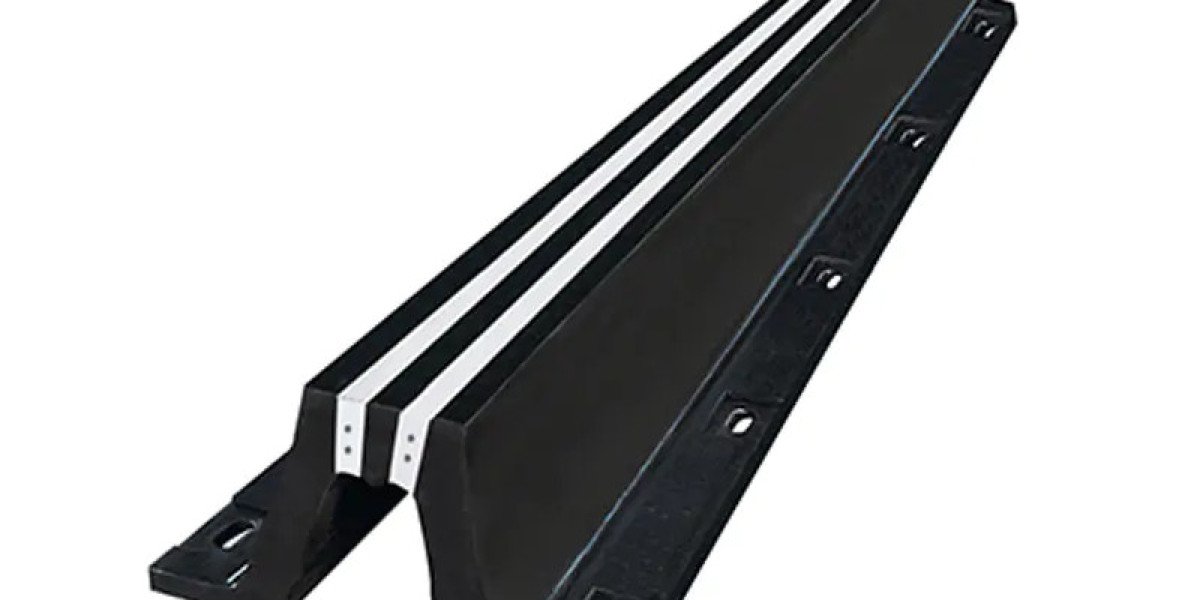 How Does a V Type Rubber Fender Protect Marine Vessels?