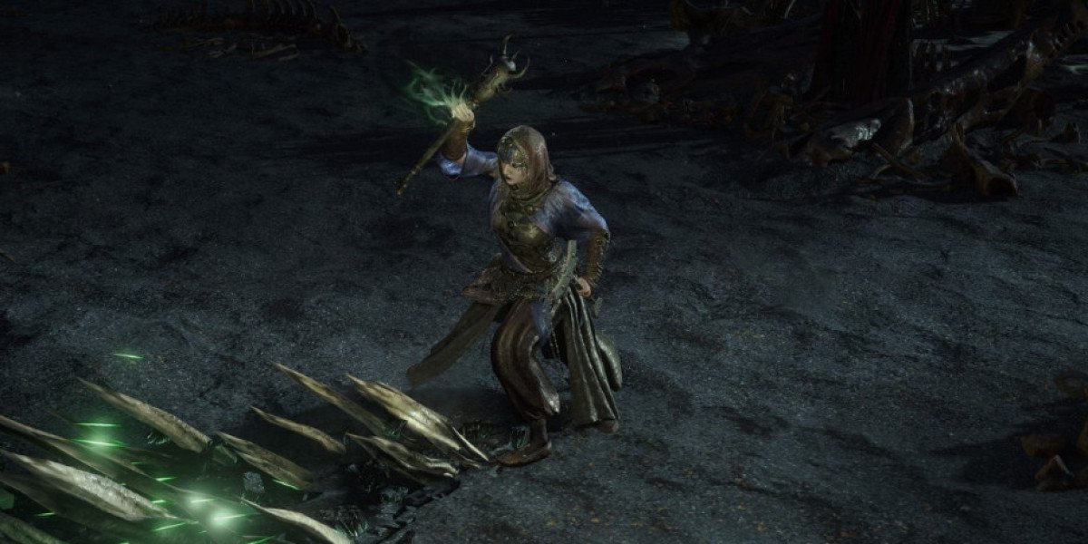 How Can I Effectively Manage Currency and Resources in poe2